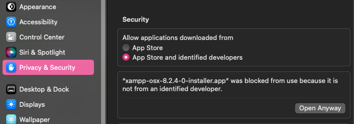 macOSのシステム設定「プライバシーとセキュリティ」で「Open Anyway(このまま開く)」を押す画面